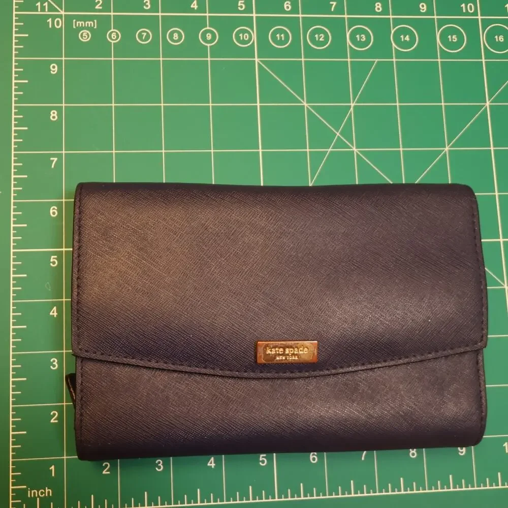 Kate Spade iPhone Case Wallet Laurel Navy w/ added Gold Chain GUC